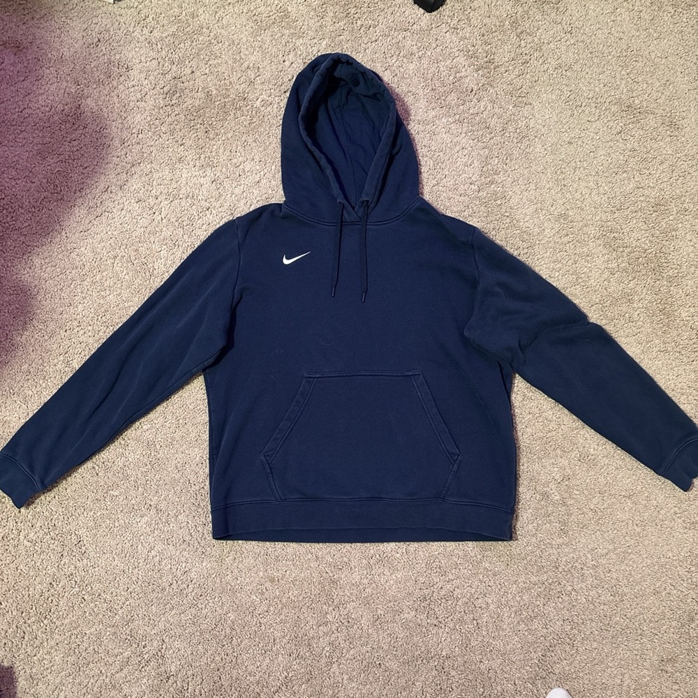 Navy blue Nike hoodie #streetwear
